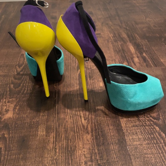 Giuseppe Zanotti Sued Colour Block Ankle Strap Pump - Picture 3 of 4